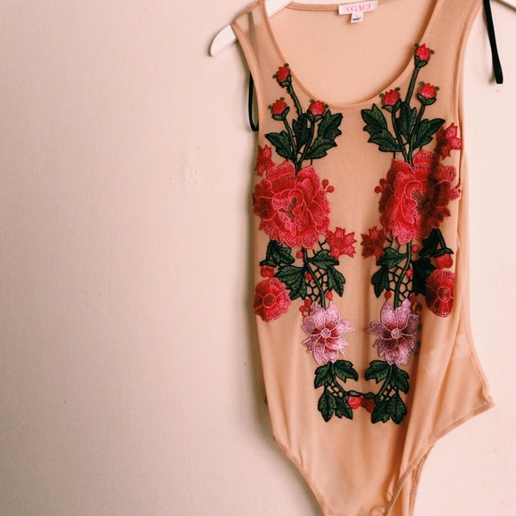 Tops - Body suit - sheer